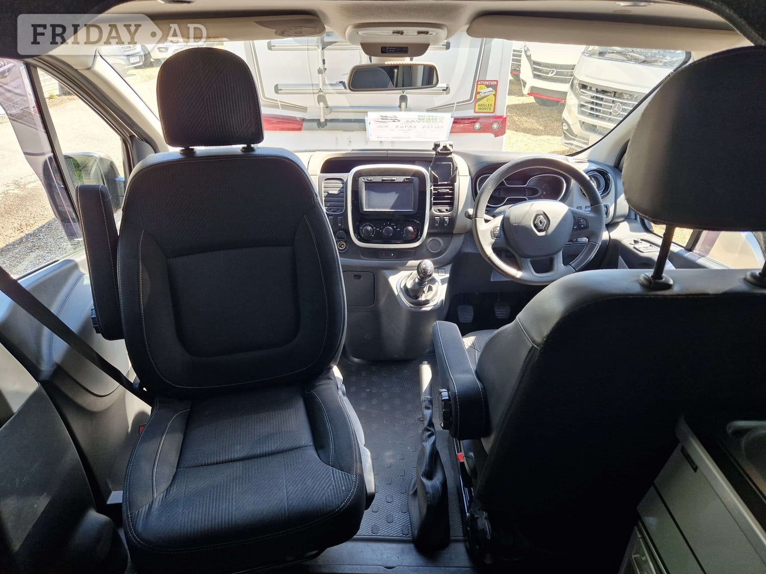 Renault Trafic raffic Reimo Trio S 2017 for sale - Motorhomes & Caravans