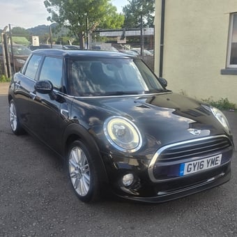 Mini Hatch 2016