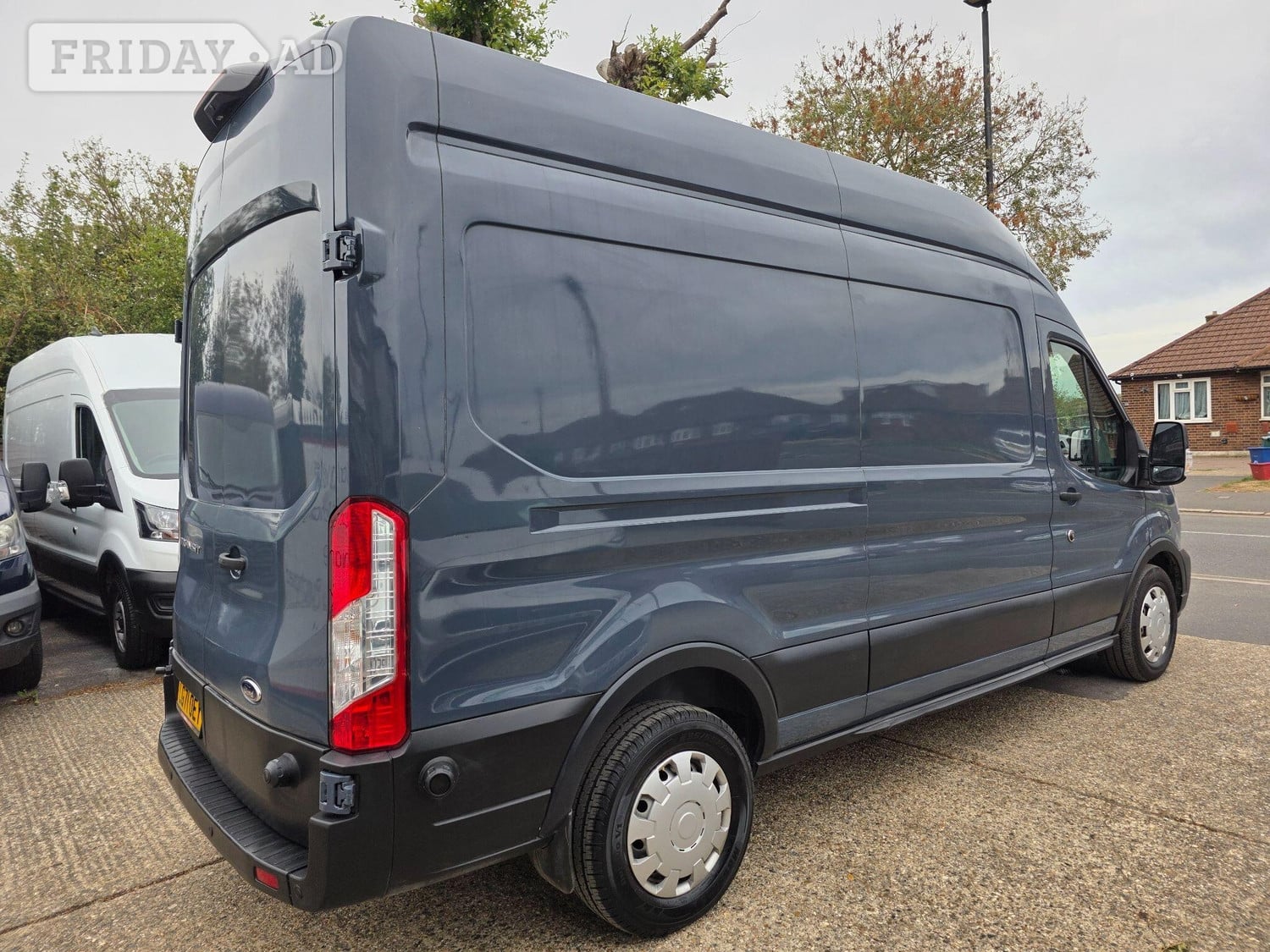 [ berth ]Ford Transit