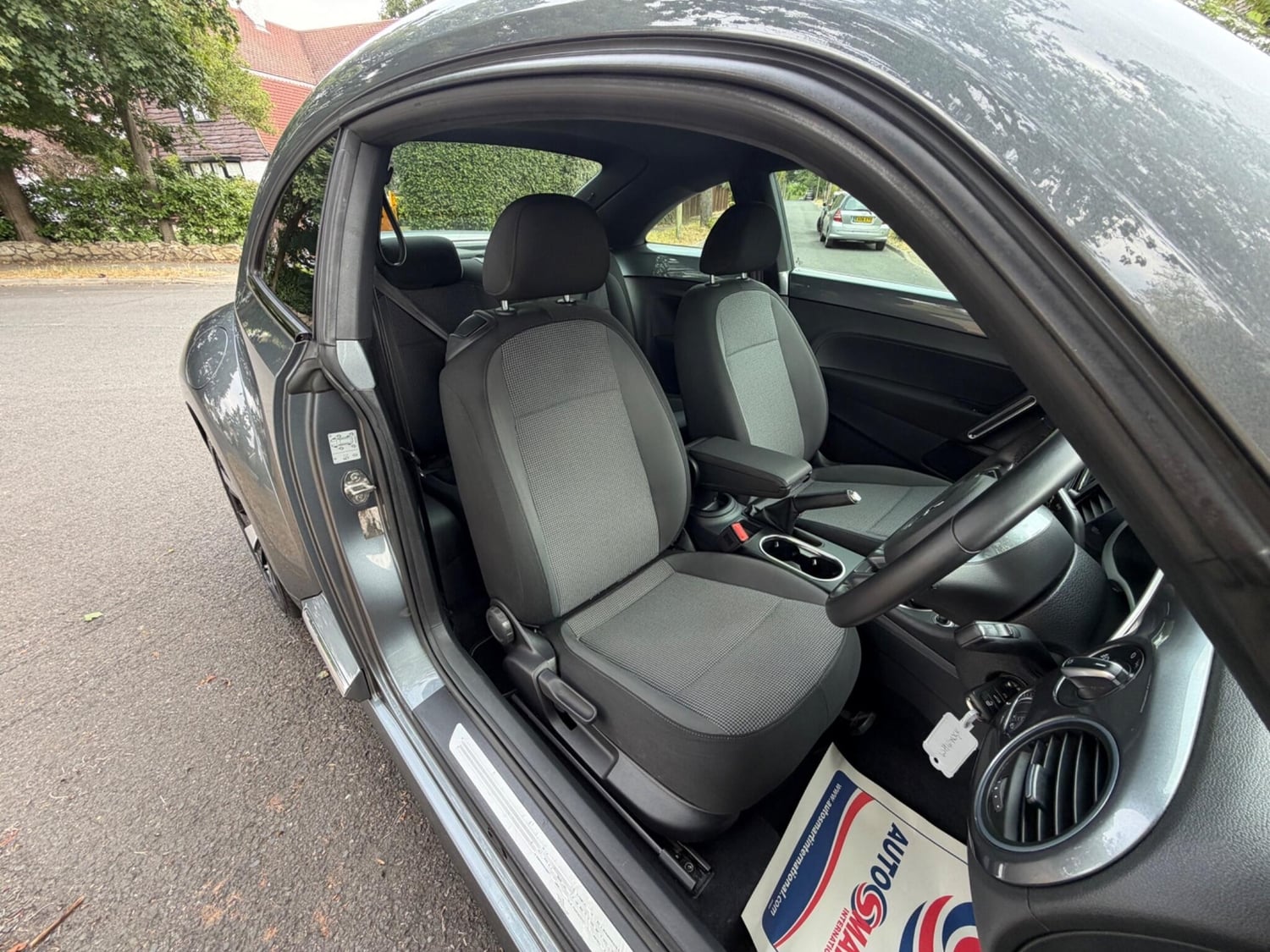 Volkswagen Beetle 2016 - Cars in Orpington