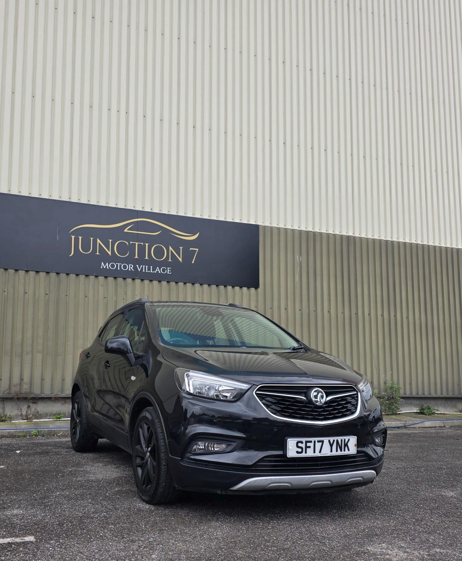 [ berth ]Vauxhall Mokka X