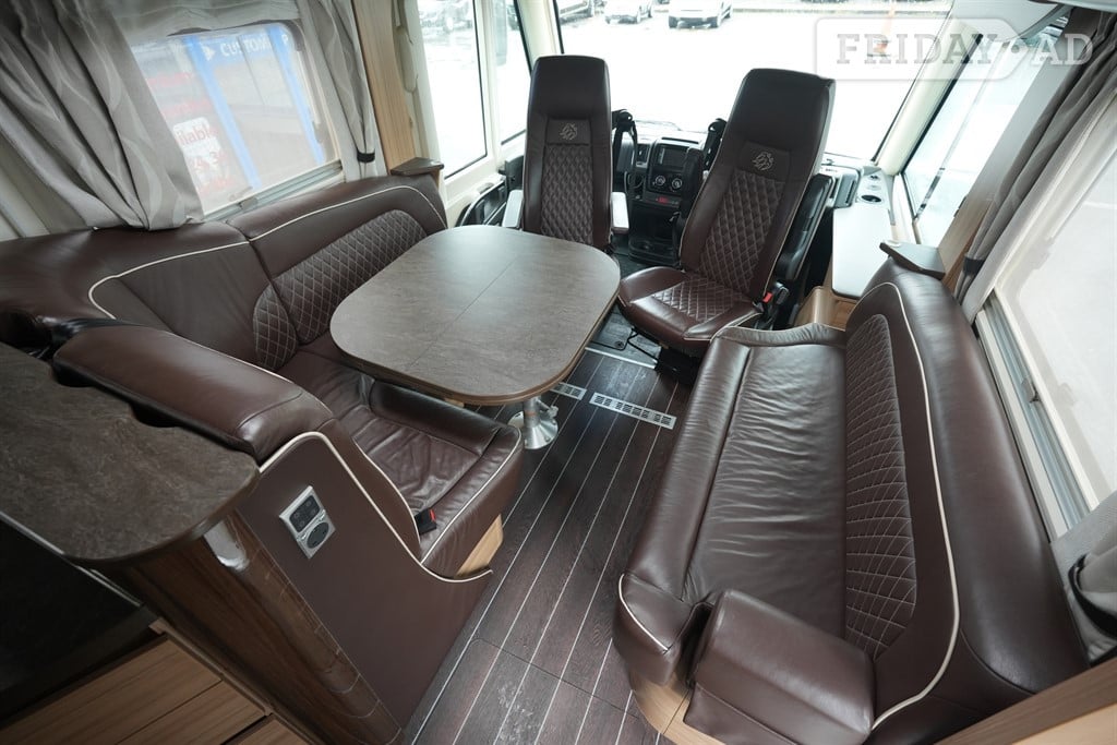 Knaus Sun i 900 LX 2017 for sale - Motorhomes & Caravans in Haywards Heath