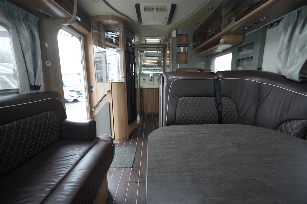 Knaus Sun i 900 LX Haywards Heath