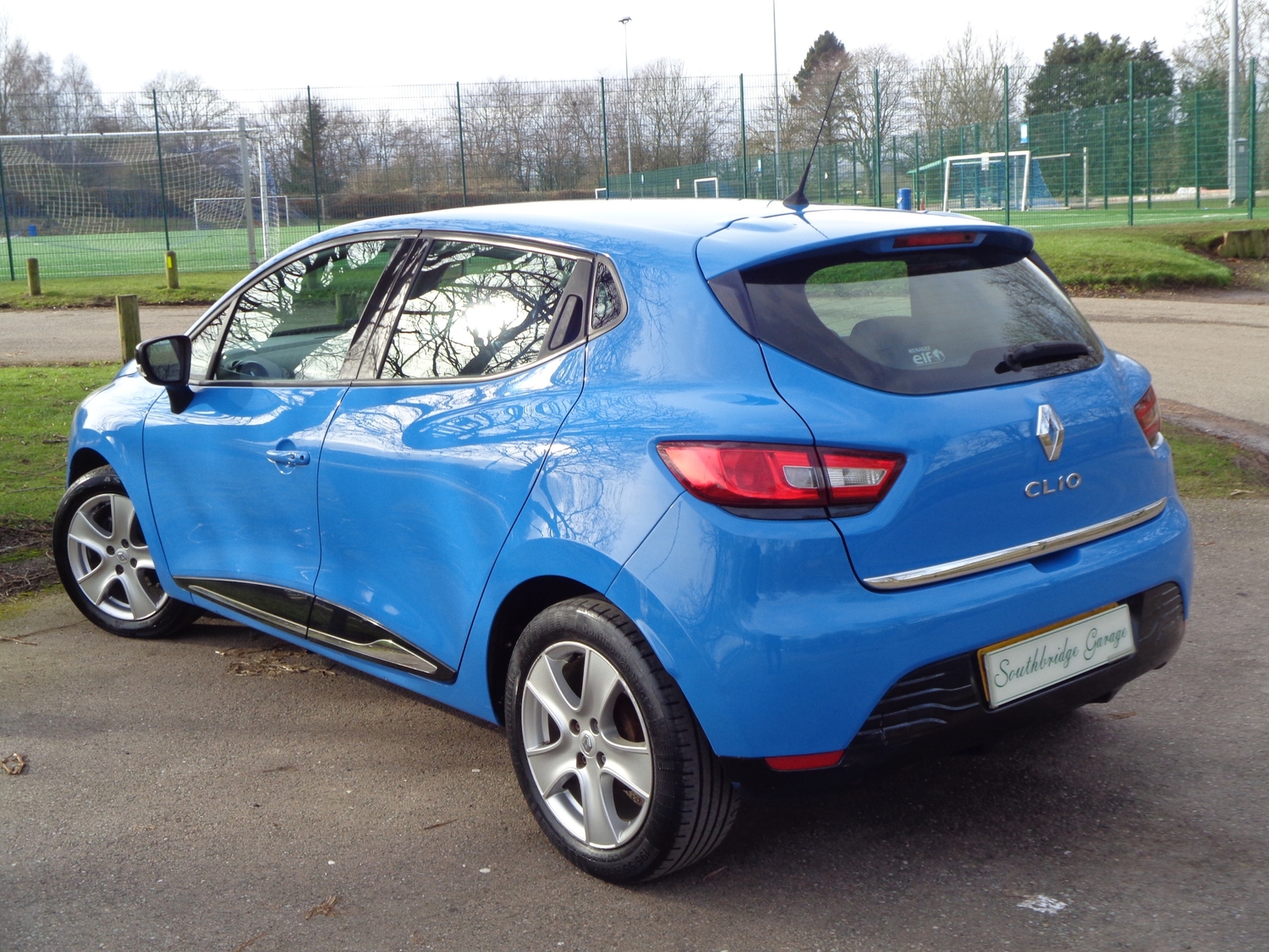 Renault Clio 2015 - Cars in Cupar