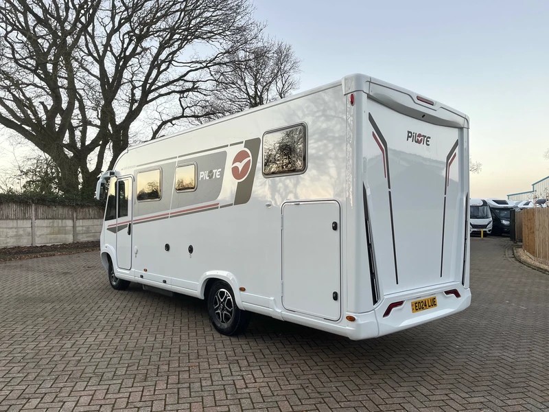 Pilote Galaxy G690GJ Expression 2024 for sale - Motorhomes & Caravans in Halstead