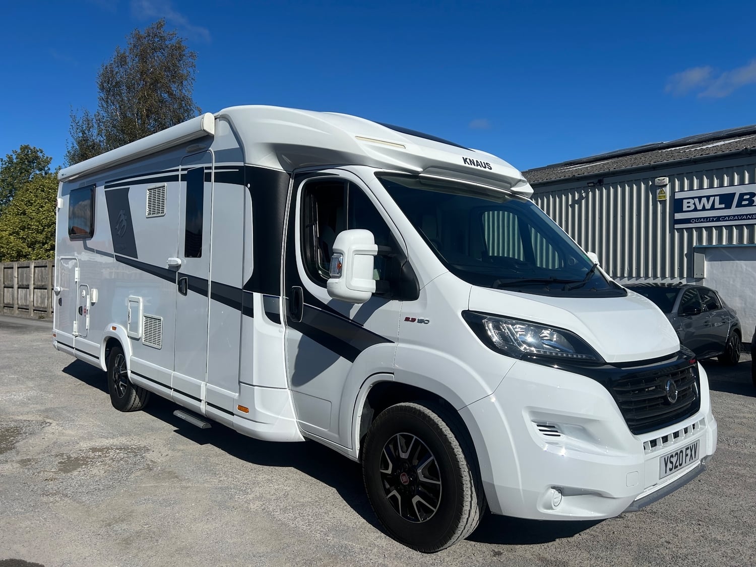 Knaus Sky TI 700 MEG-Platinum edition 2020 - Motorhomes & Caravans