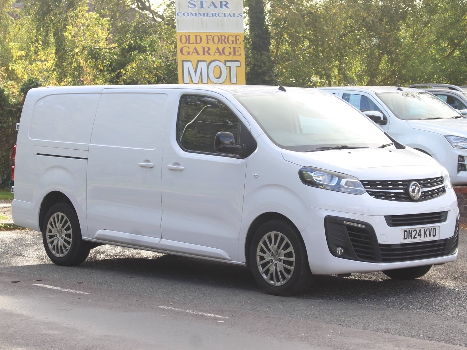 [ berth ]Vauxhall Vivaro