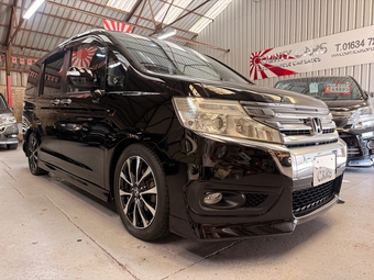 Honda Stepwagon 2013
