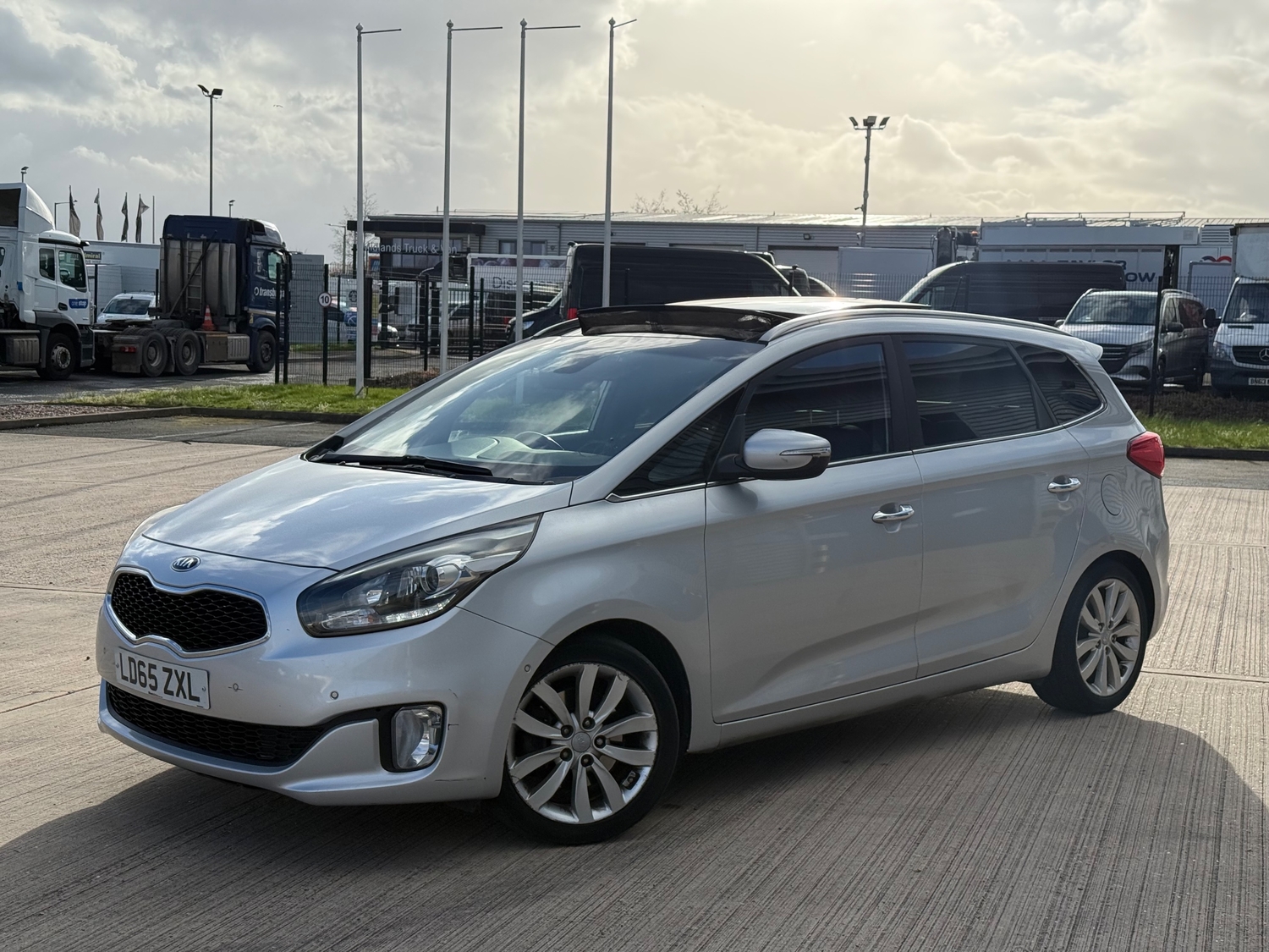 Kia Carens Wolverhampton