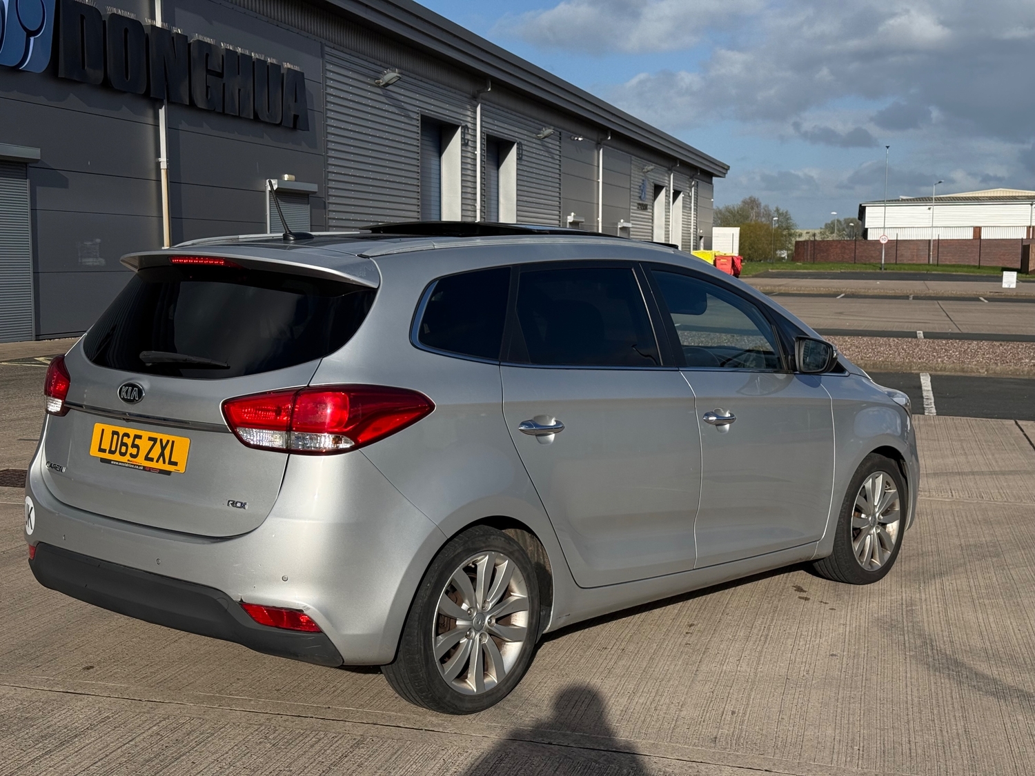 Kia Carens 2015 - Cars in Wolverhampton