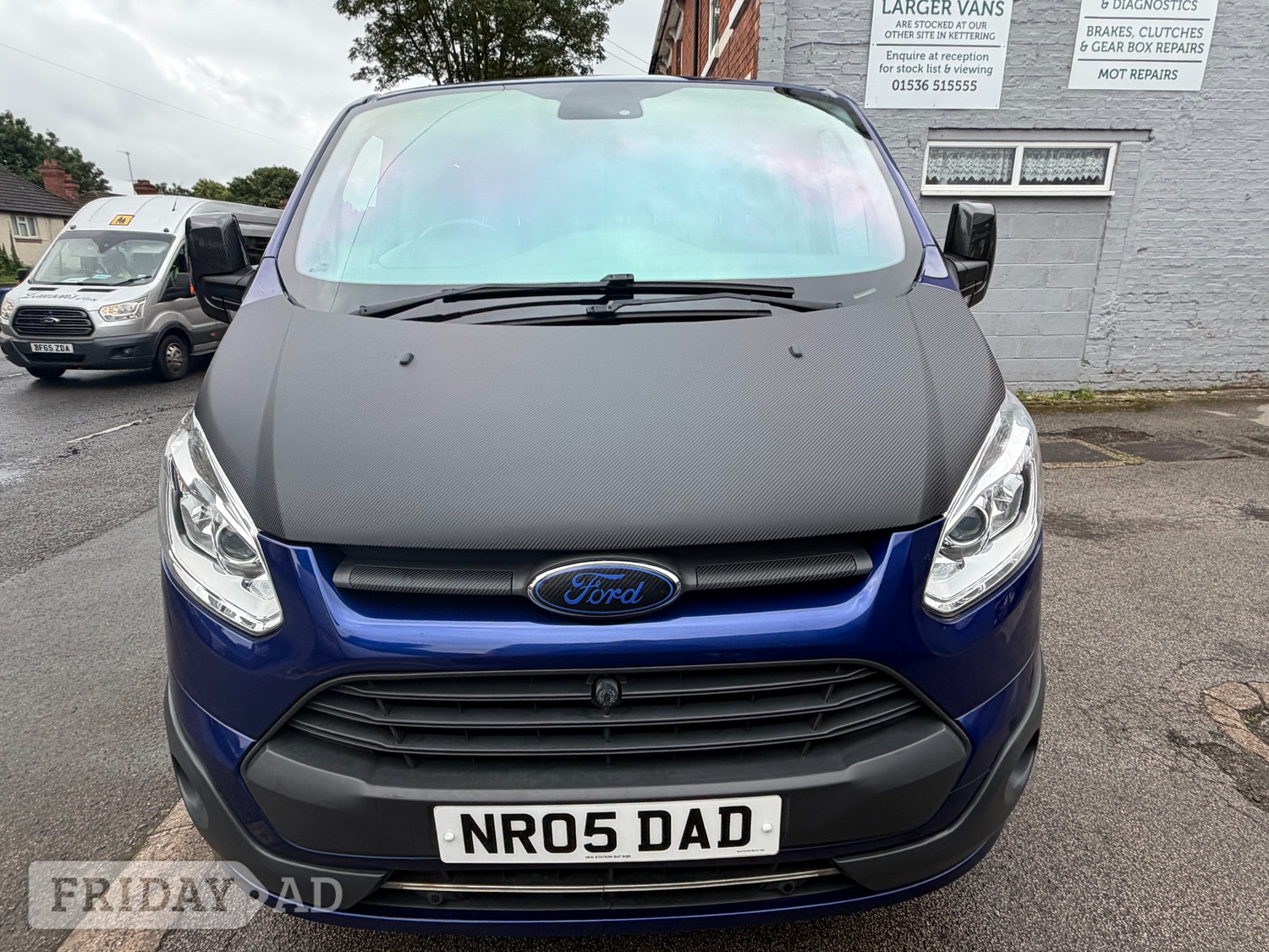 Ford Tourneo Custom 2017 - Cars