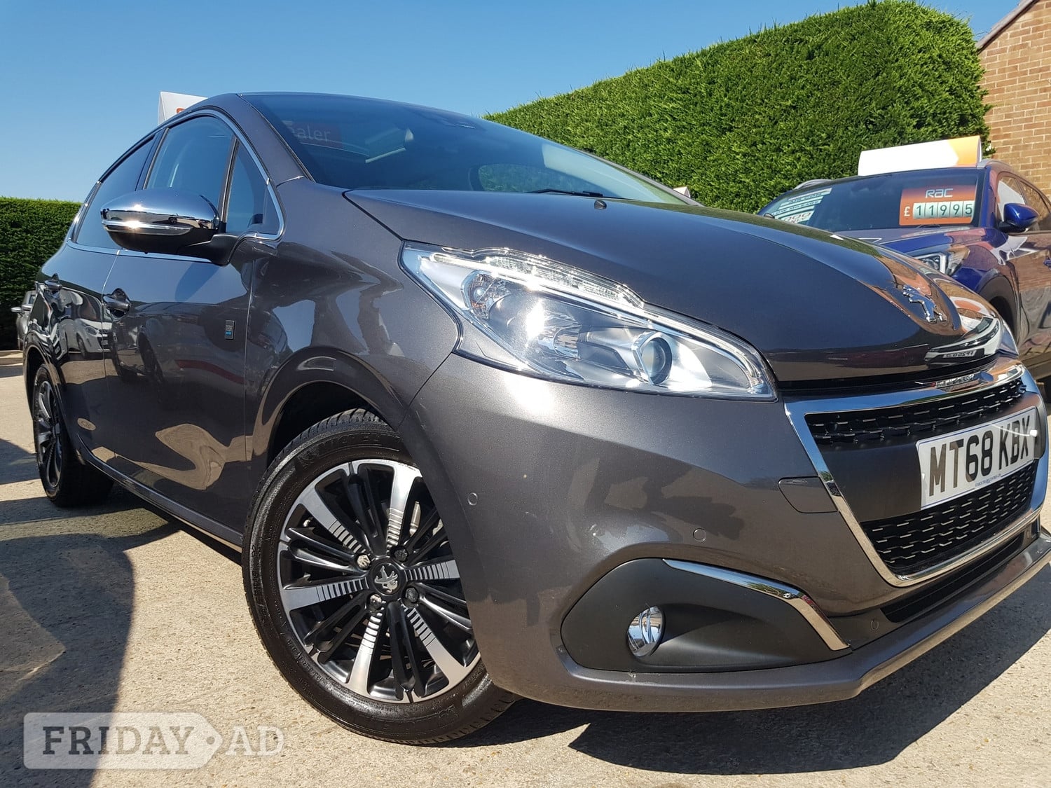 [ berth ]Peugeot 208