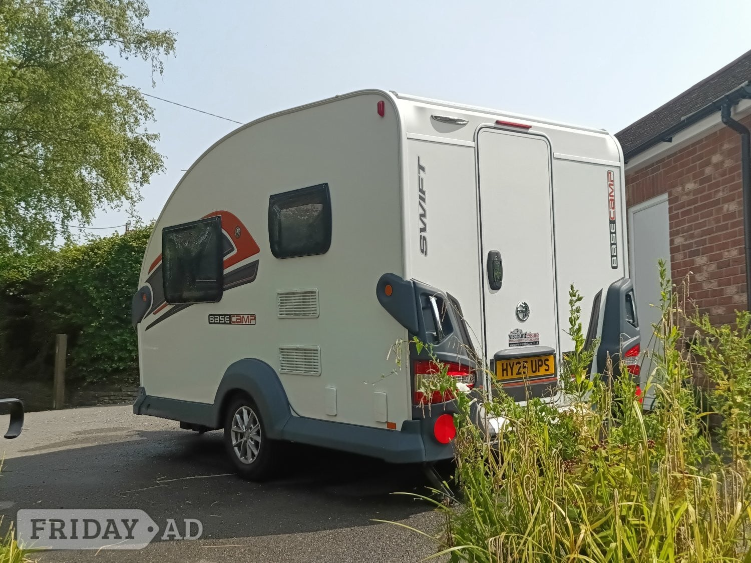 Swift Basecamp Plus 2019 in Blandford Forum