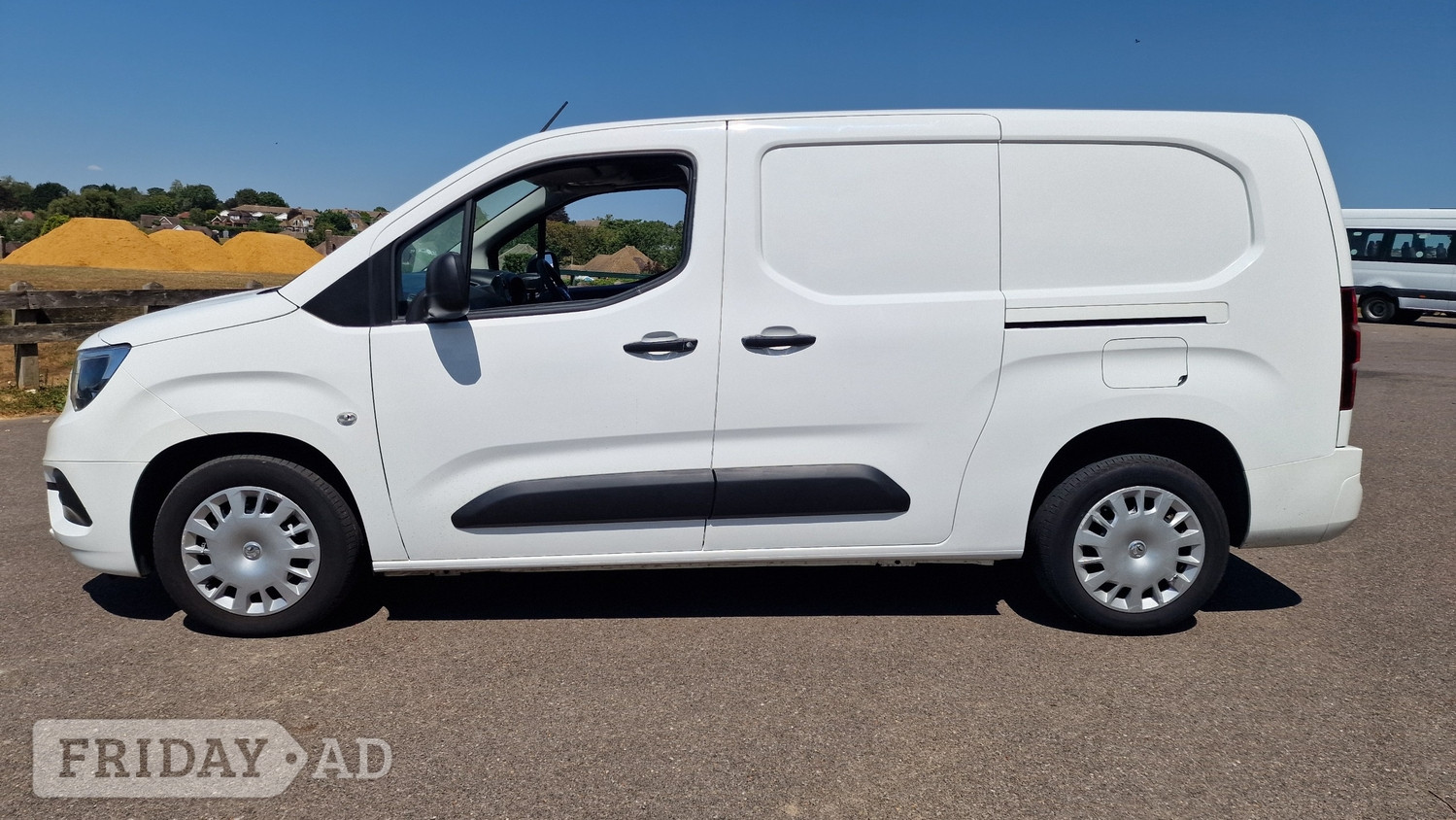 Vauxhall Combo 2020 - Cars in Heathfield