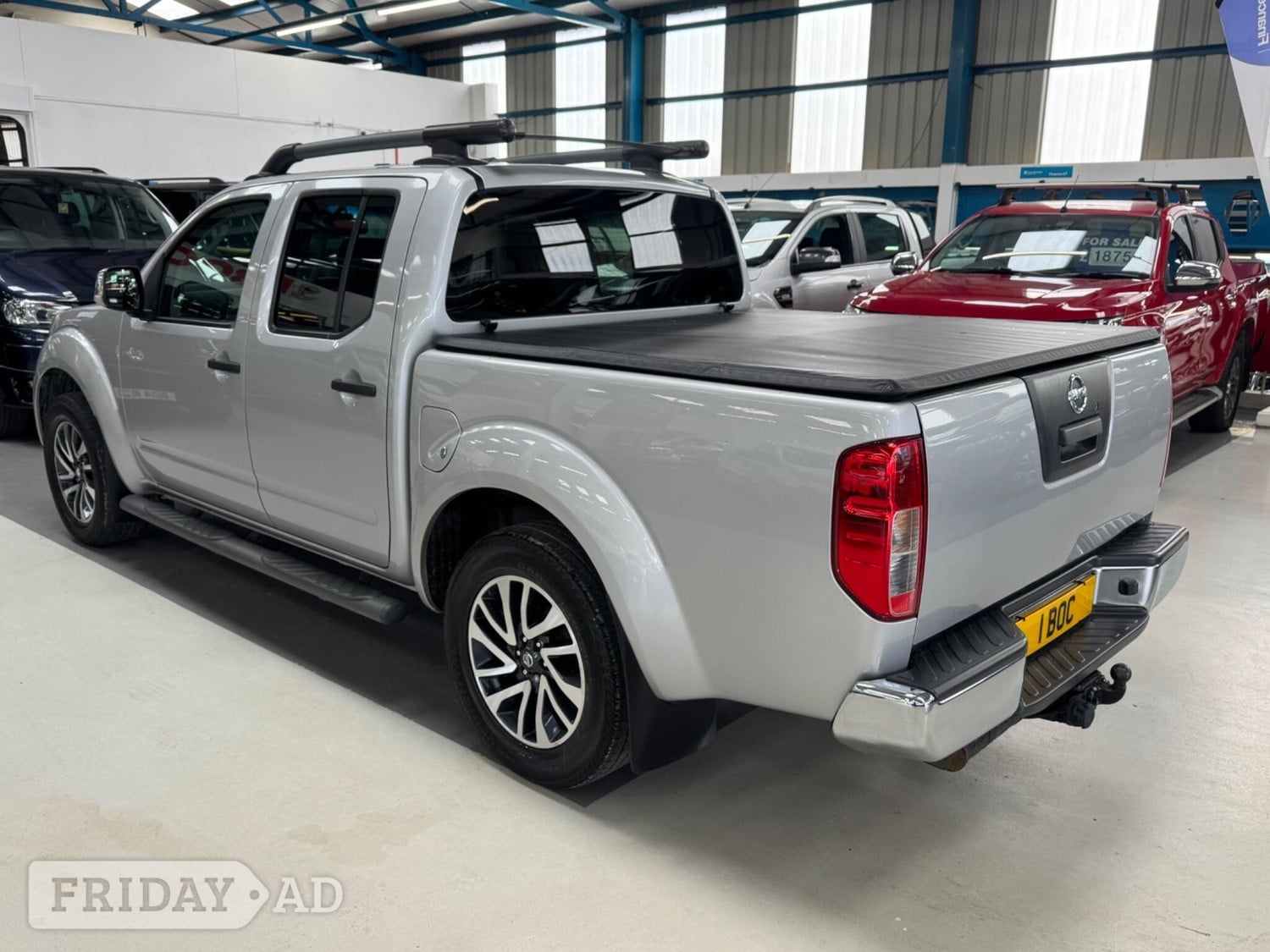 Nissan Navara 2014 - Vans & Commercial Vehicles in Bolton
