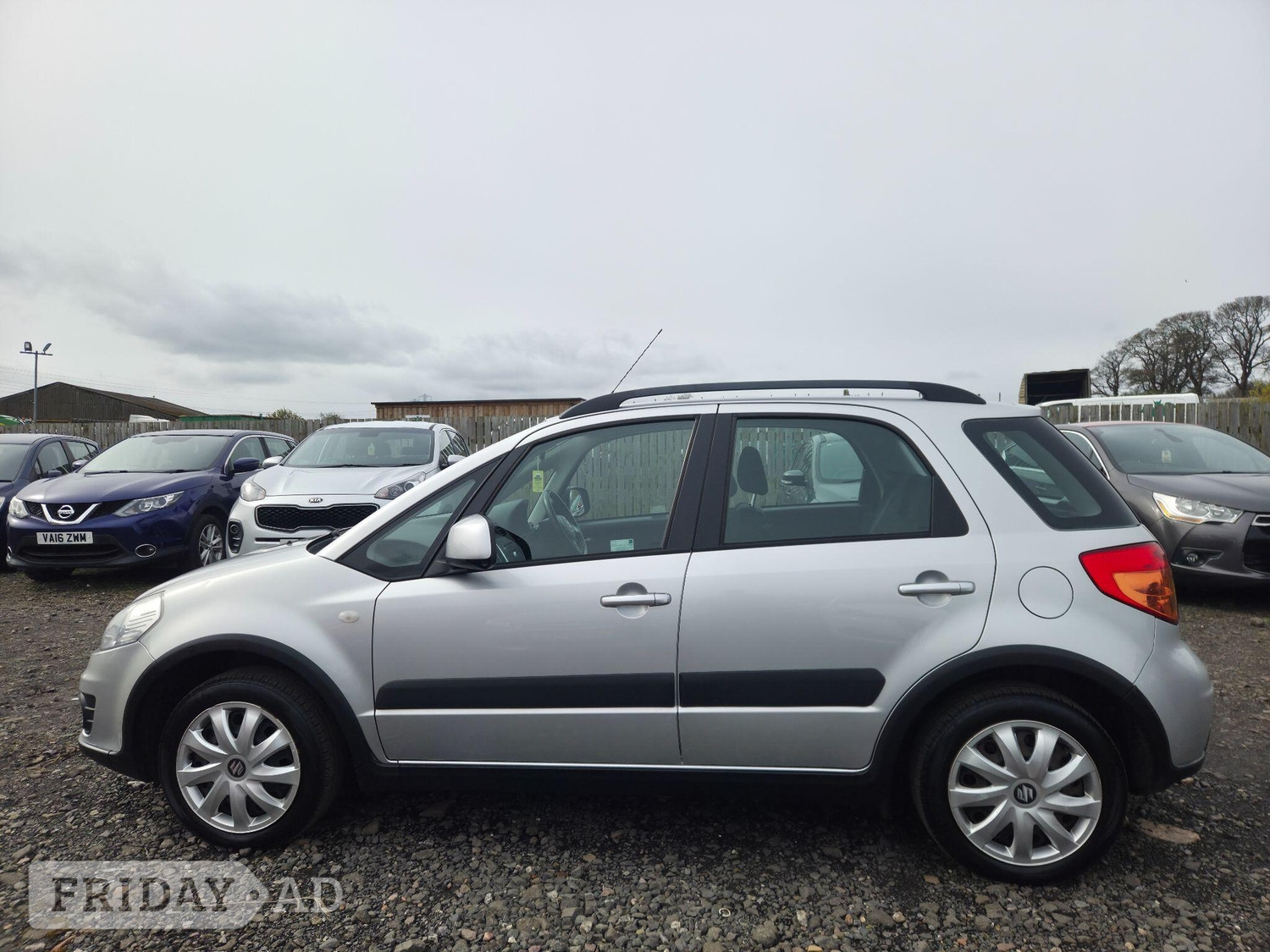 Suzuki SX4 2014 - Cars in Dalkeith