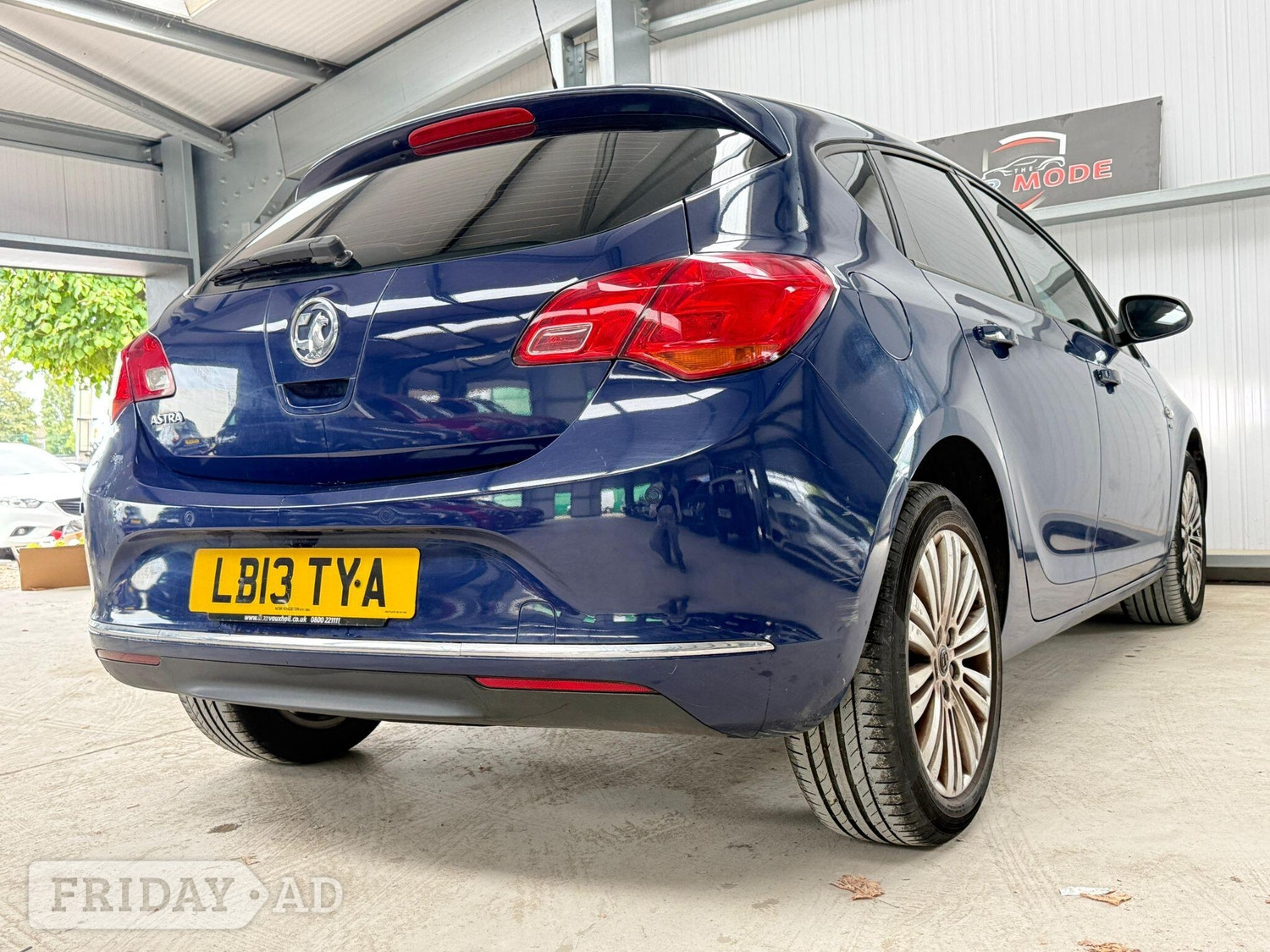 [ berth ]Vauxhall Astra