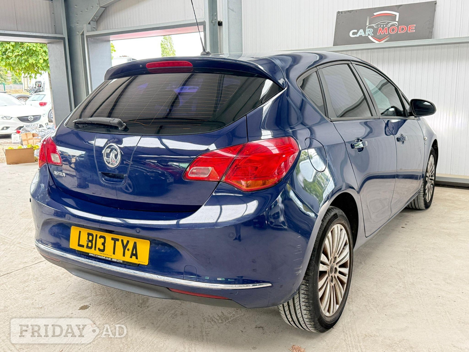 Vauxhall Astra 2013 - Cars in Hillingdon