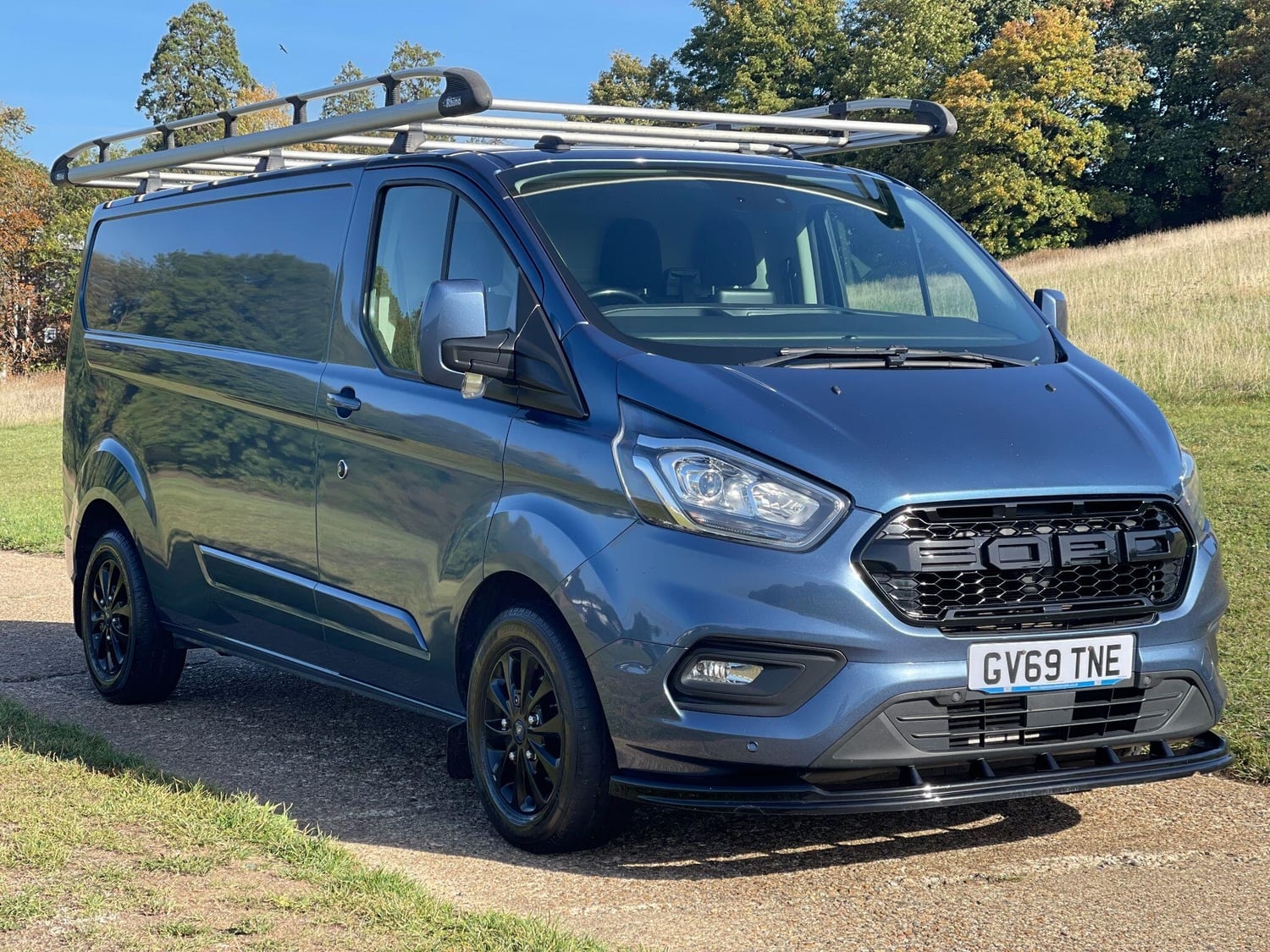 [ berth ]Ford Transit Custom