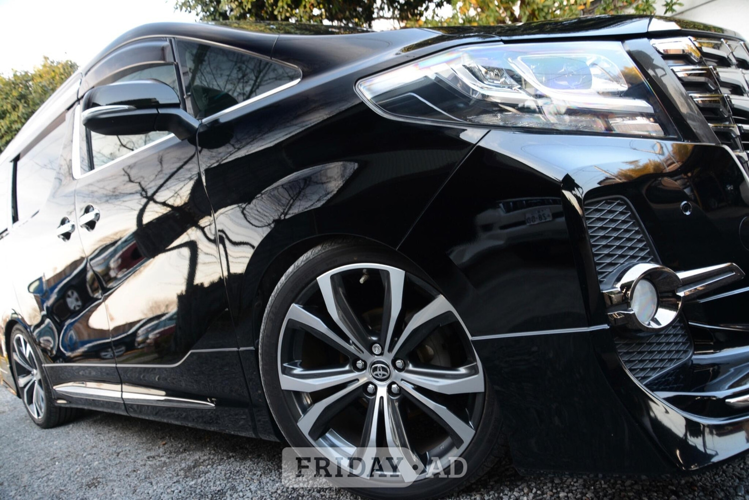 Toyota Alphard 2017 - Cars