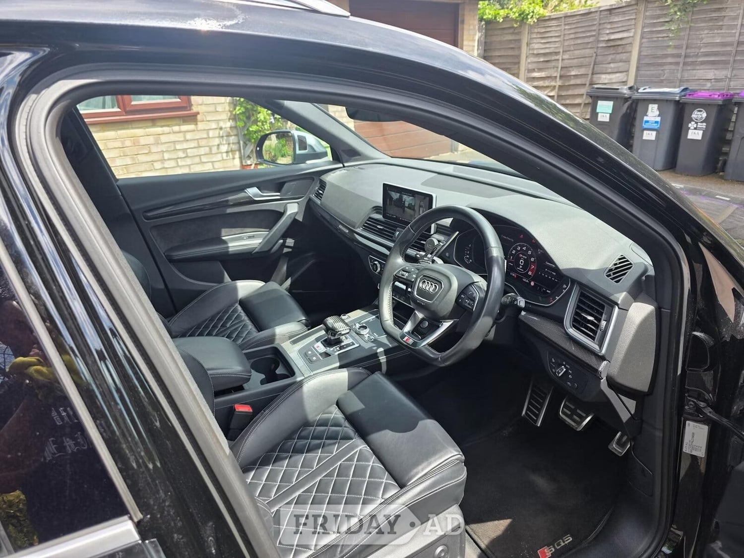 [ berth ]Audi SQ5