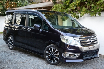 Honda Stepwagon 2012