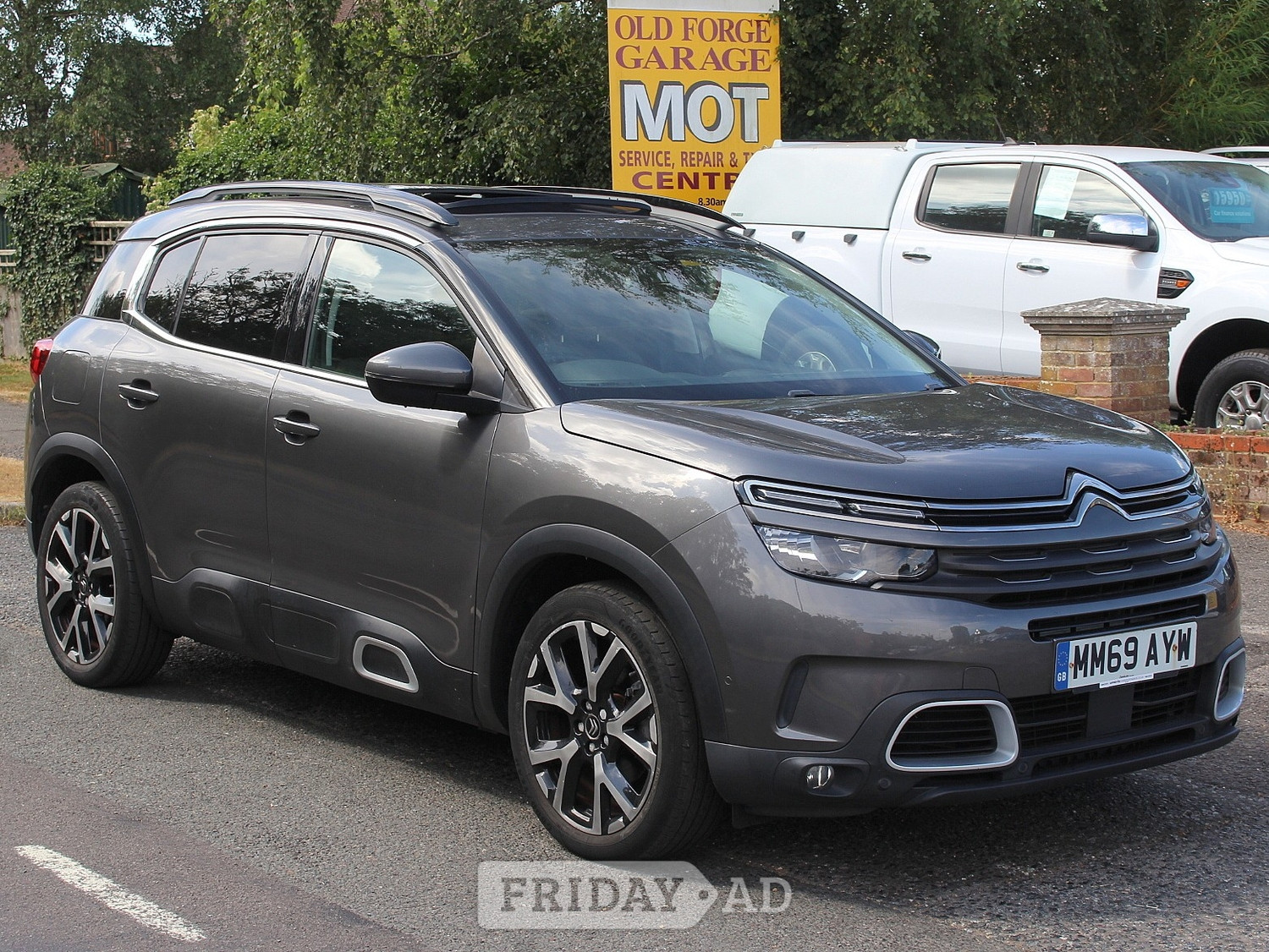 Citroen C5 Aircross Hassocks