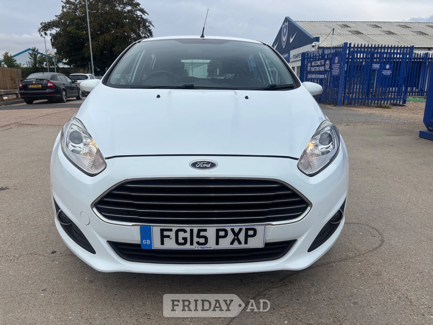 [ berth ]Ford Fiesta