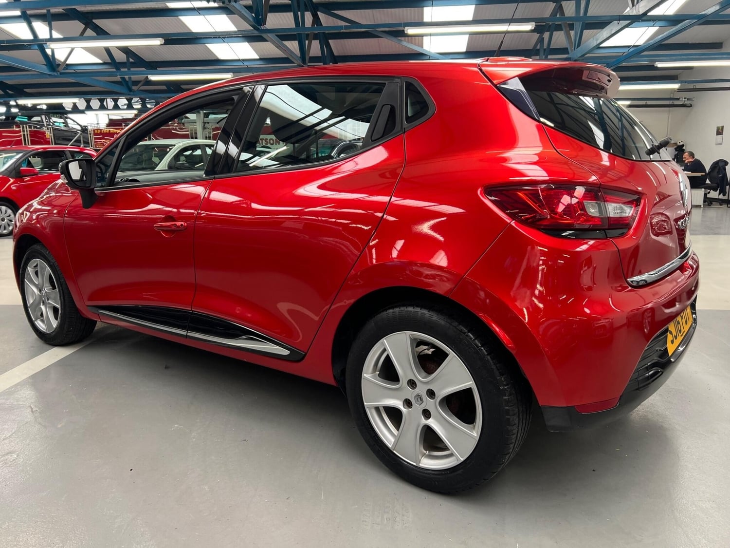 Renault Clio 2016 - Cars