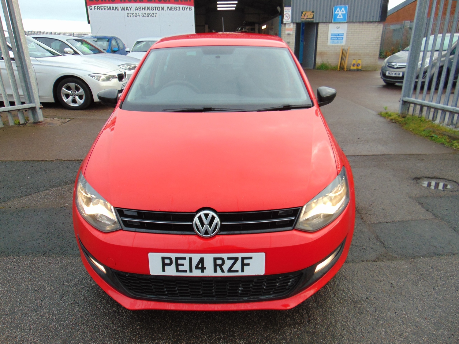 Volkswagen Polo 2014 - Cars