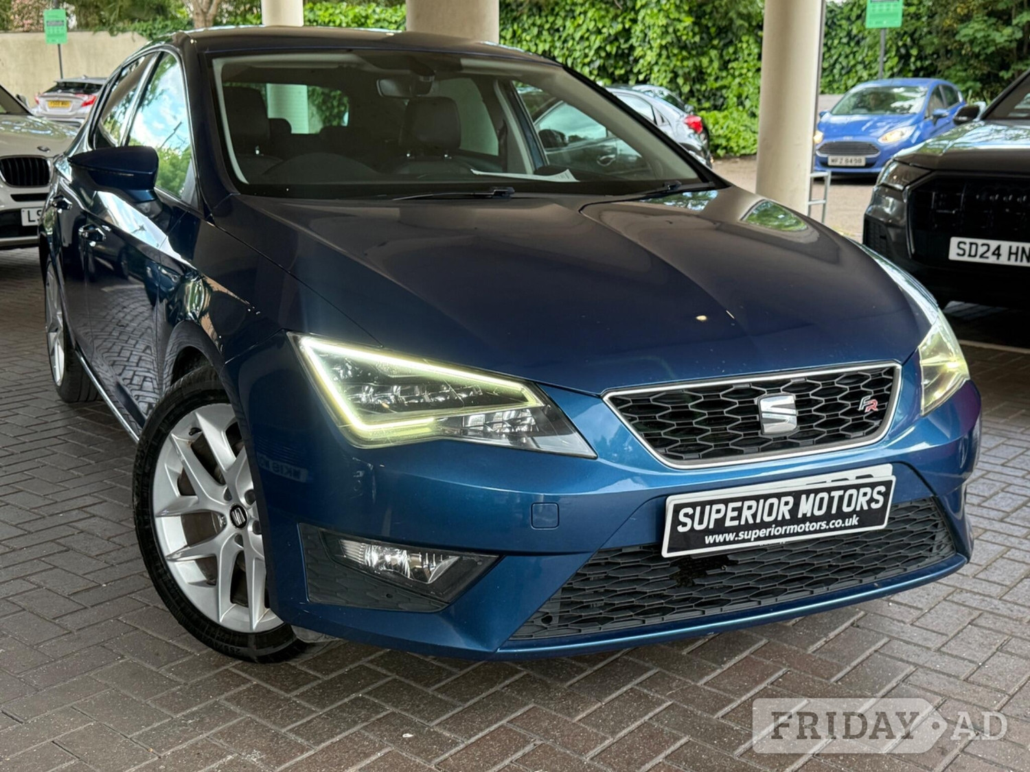 SEAT Leon 2016 in Staines