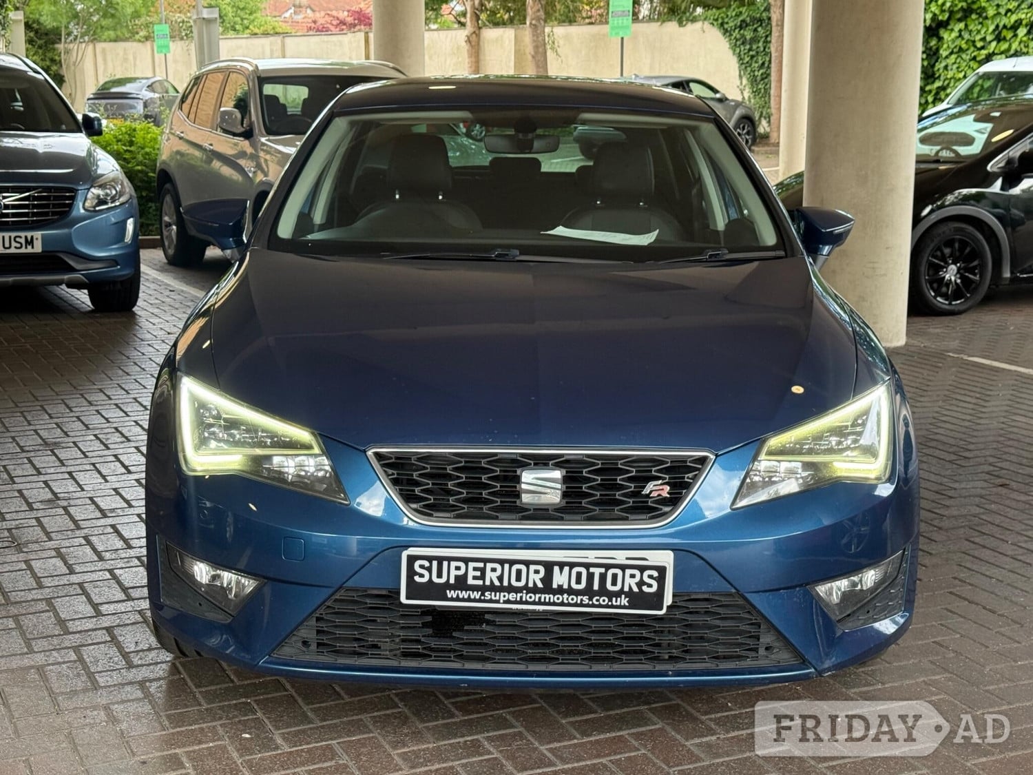 SEAT Leon Staines