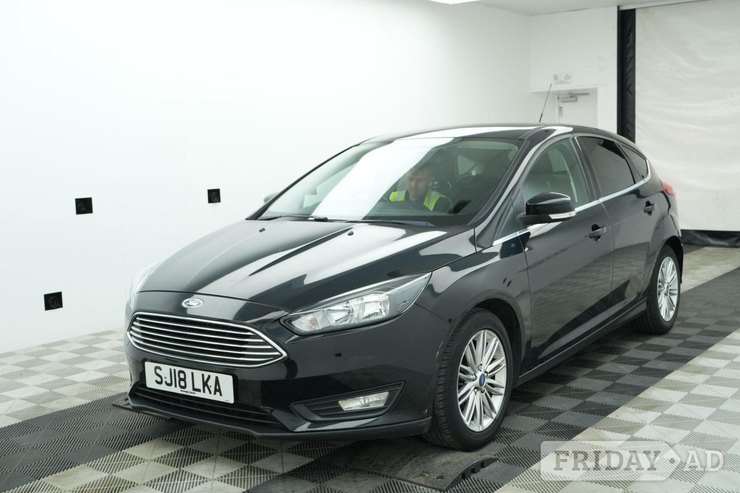 [ berth ]Ford Focus