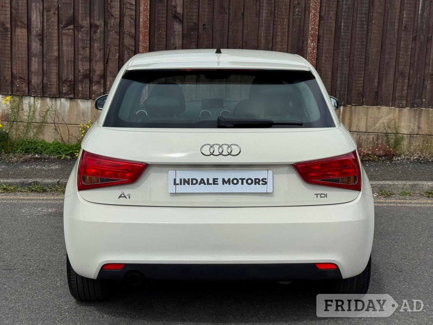 [ berth ]Audi A1