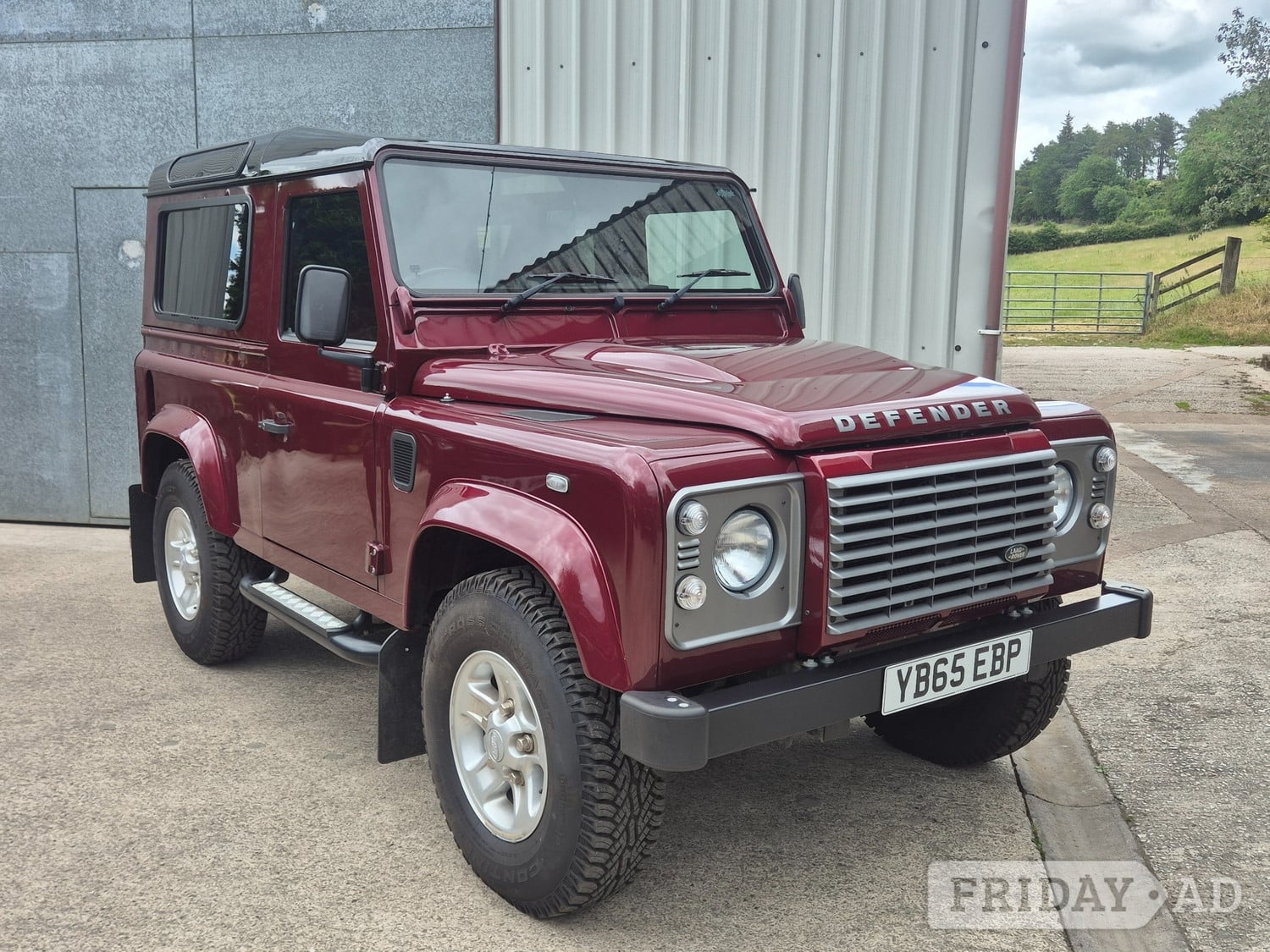 Land Rover Defender 90 2015 in Congleton