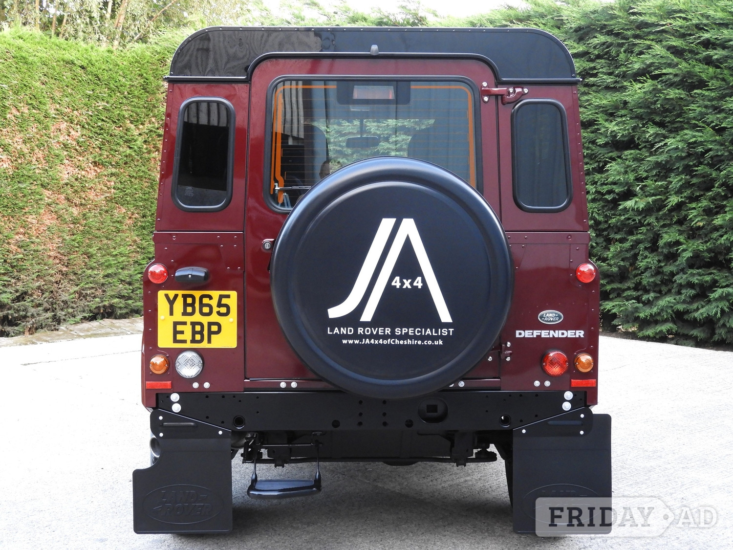 Land Rover Defender 90 2015 - Cars in Congleton