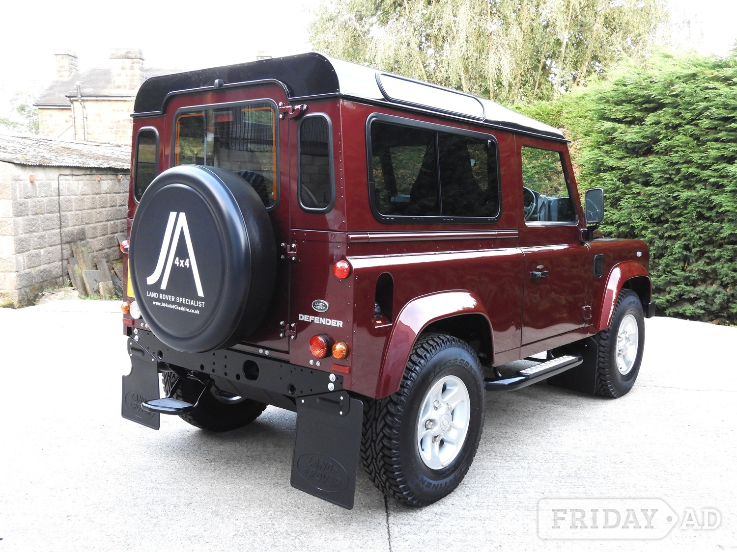 Land Rover Defender 90 2015 - Cars