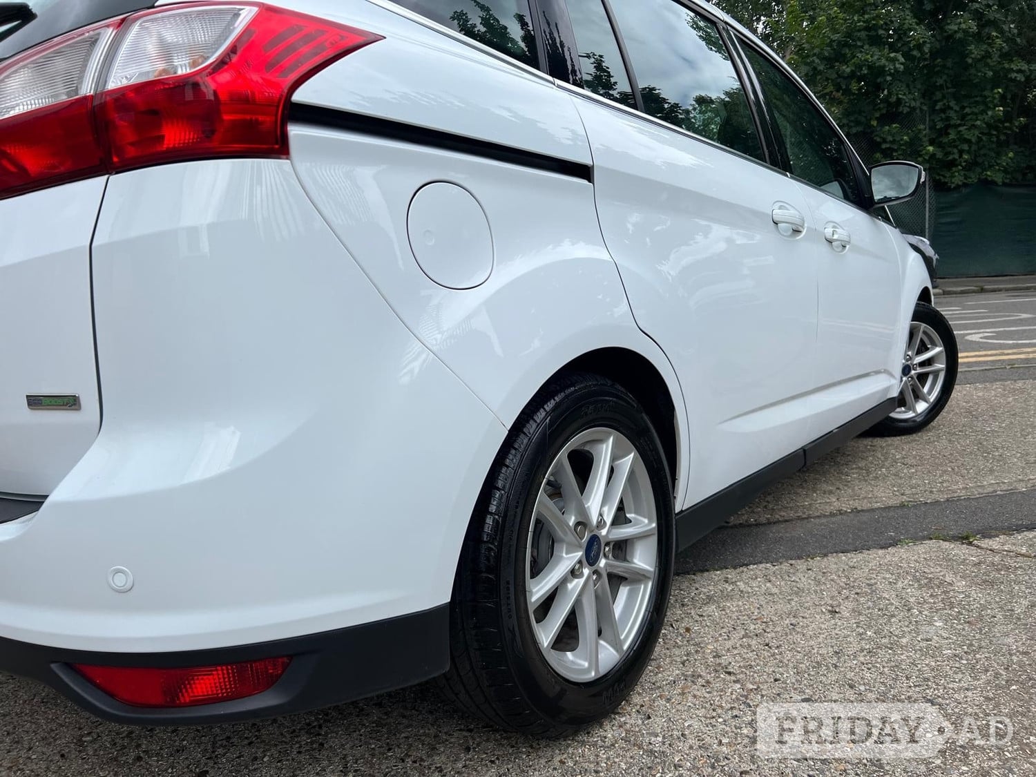 [ berth ]Ford Grand C-MAX