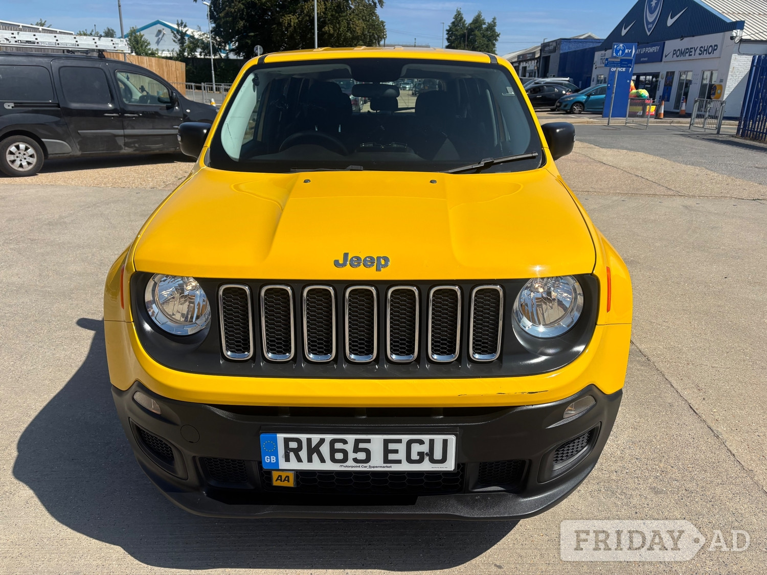 [ berth ]Jeep Renegade