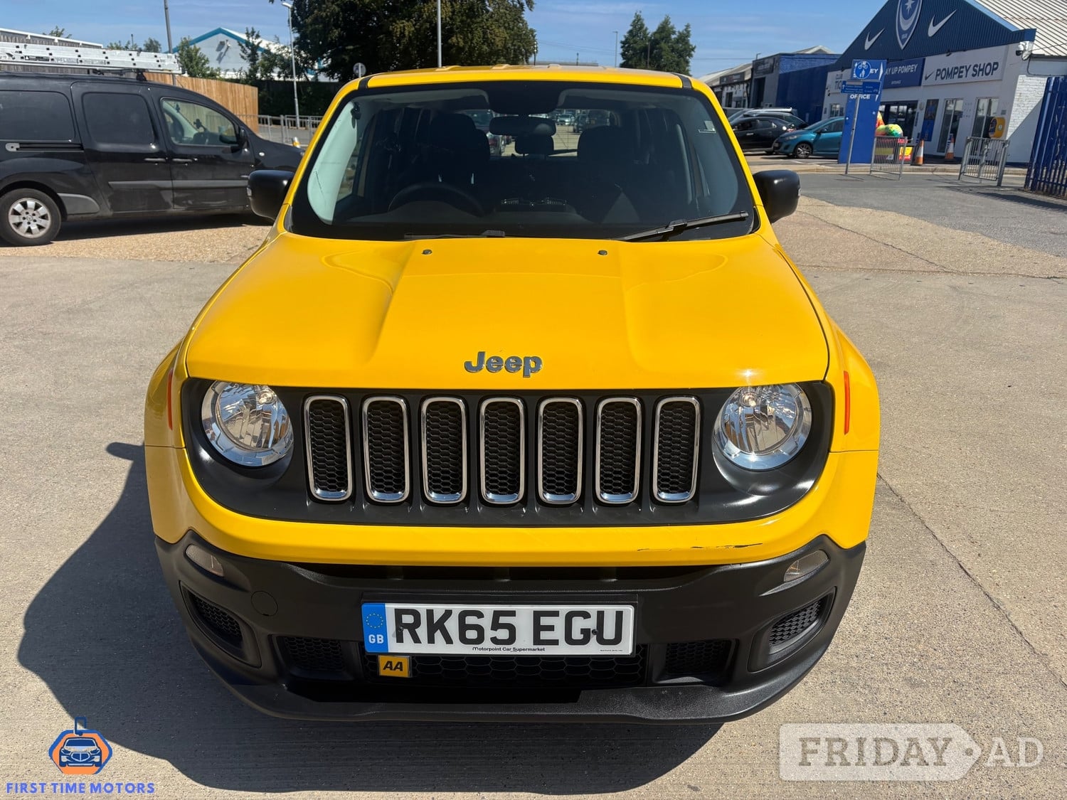 [ berth ]Jeep Renegade