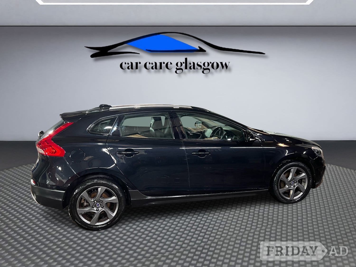 Volvo V40 Cross Country 2015 - Cars in Glasgow