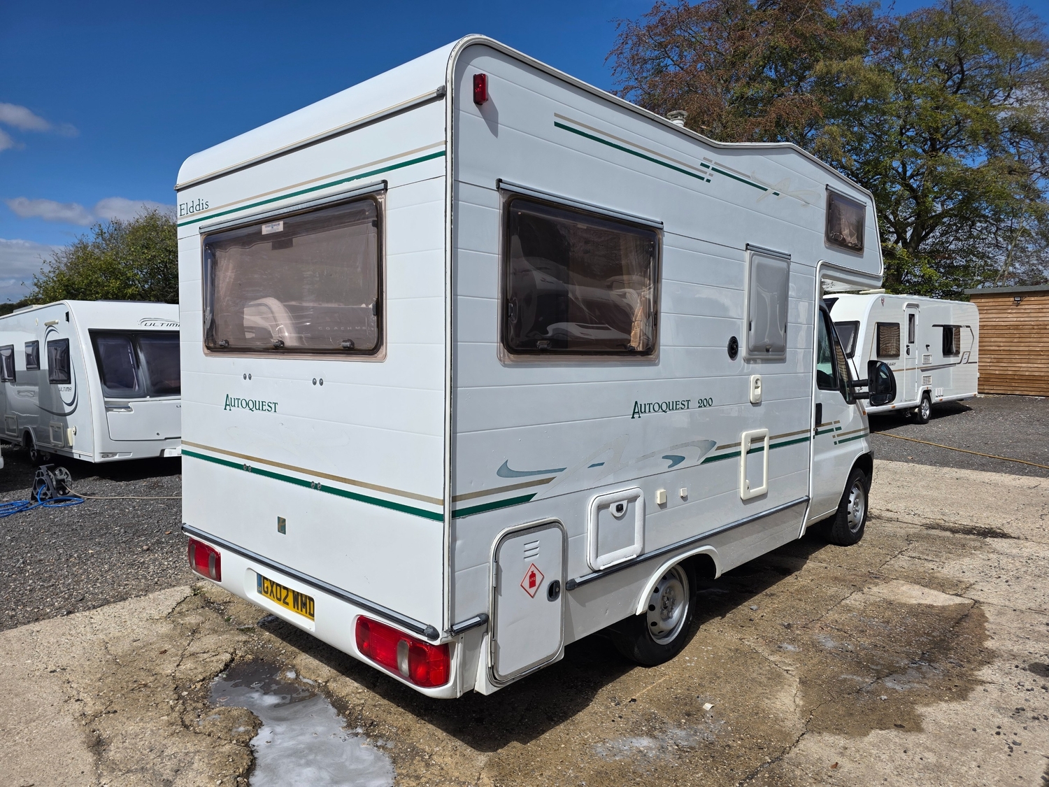 [ berth ]Elddis Autoquest 200