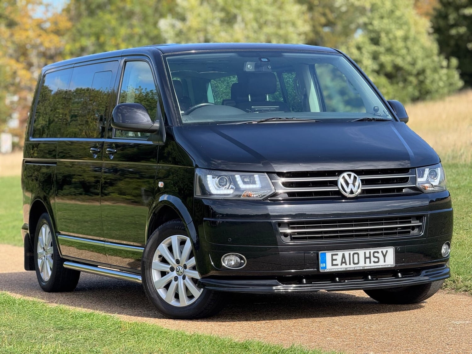 Volkswagen Caravelle 2010 - Cars