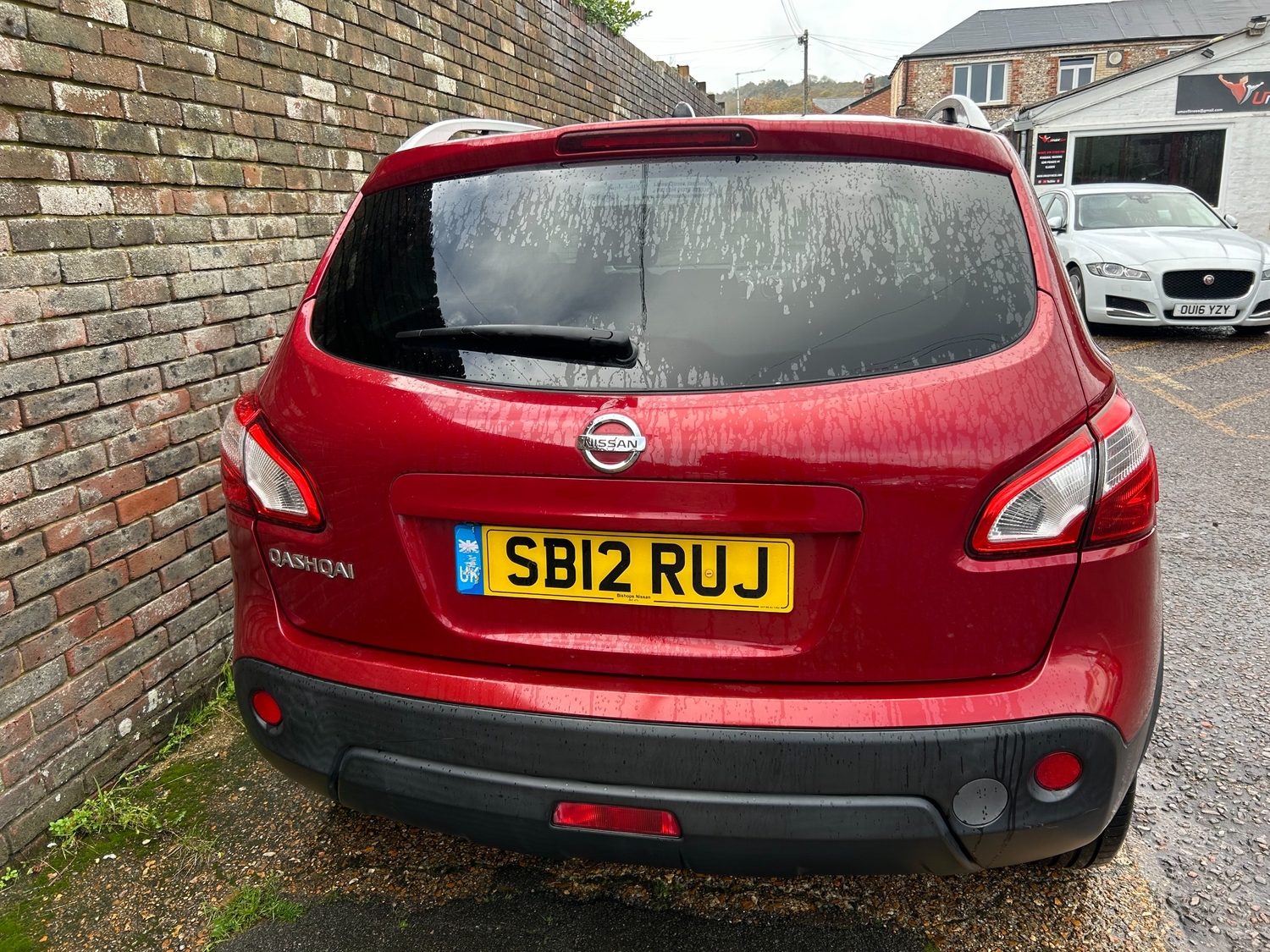 Nissan Qashqai 2012 - Cars