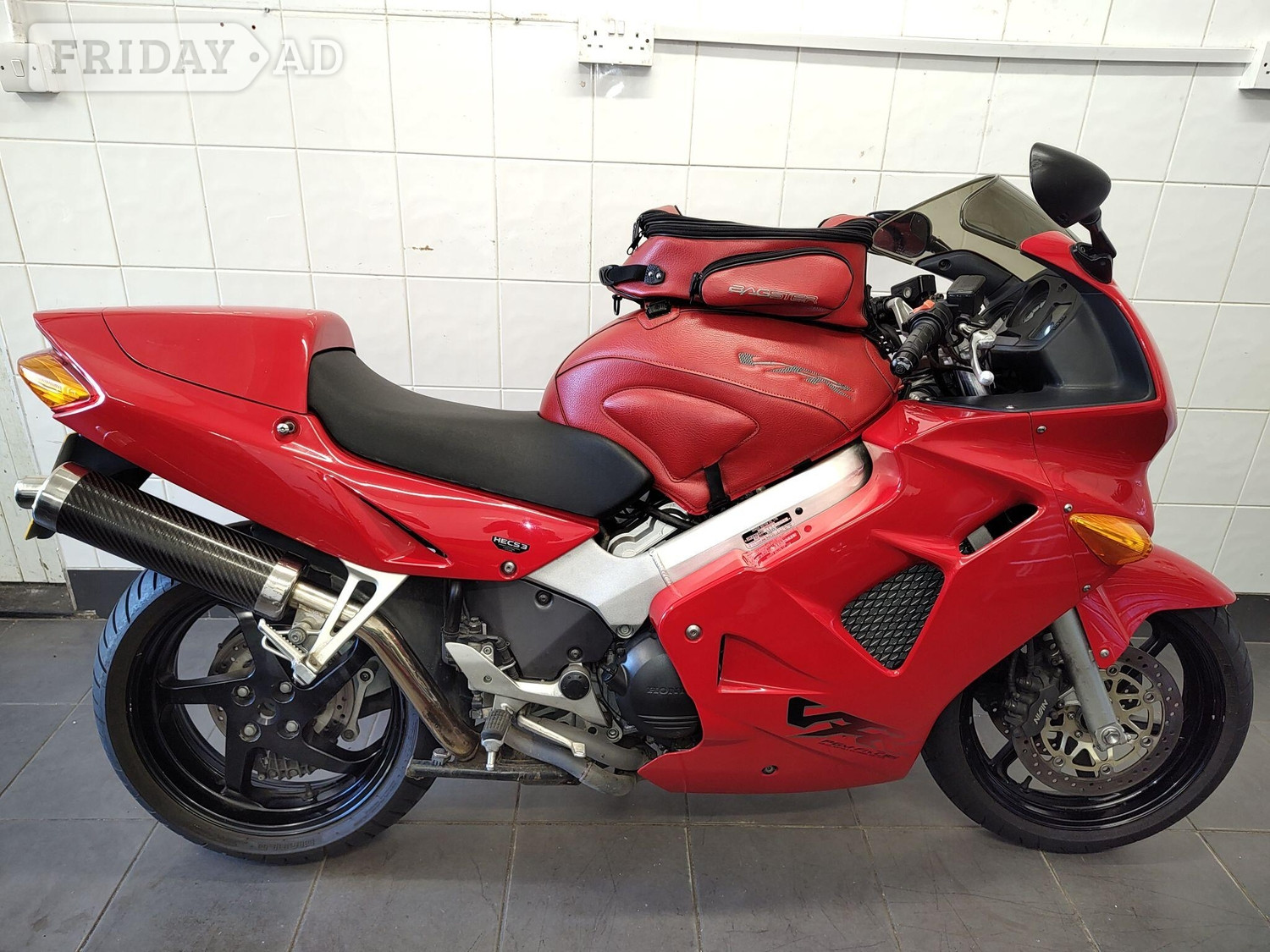 Honda VFR 2000 in Farnborough