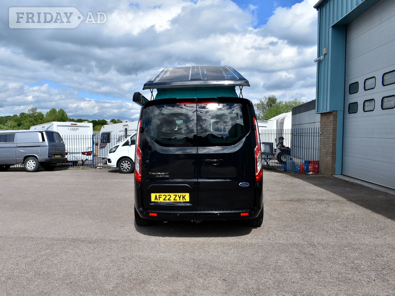 Ford Transit Custom 2022 - Motorhomes & Caravans