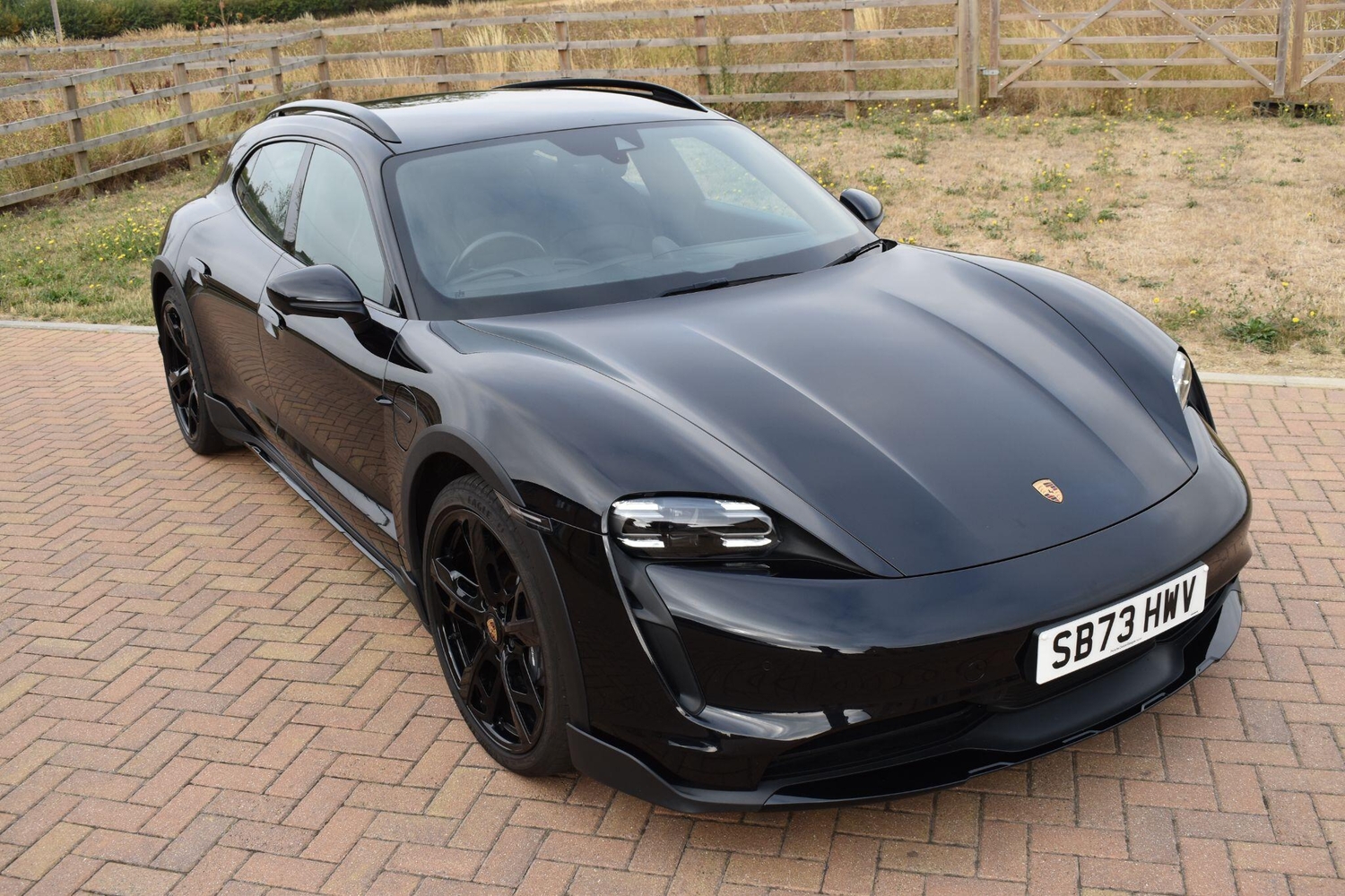 [ berth ]Porsche Taycan