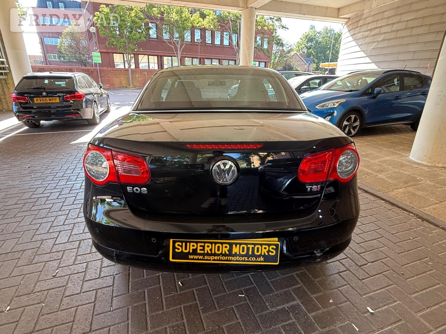 Volkswagen Eos 2009 - Cars in Staines