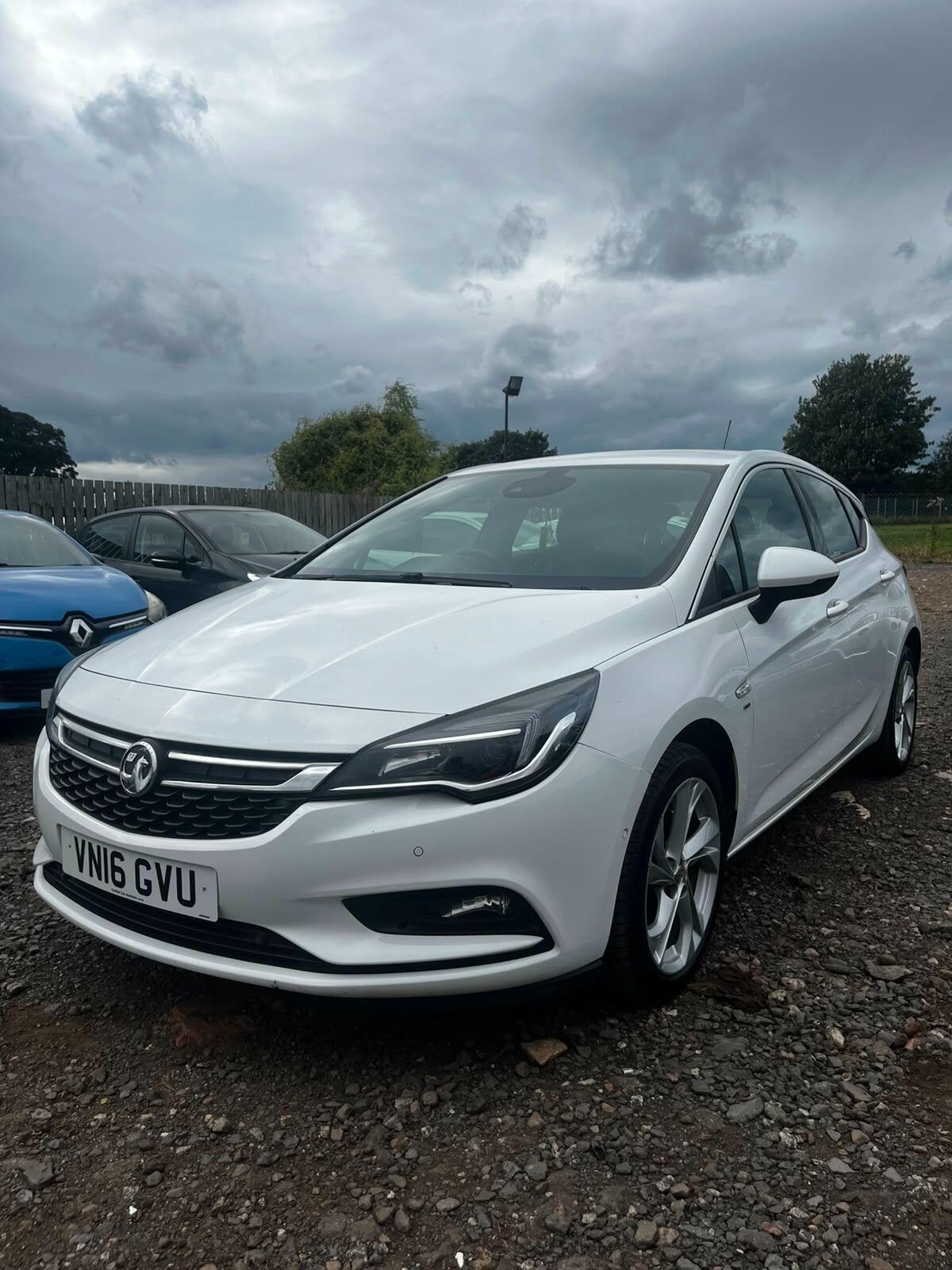 [ berth ]Vauxhall Astra