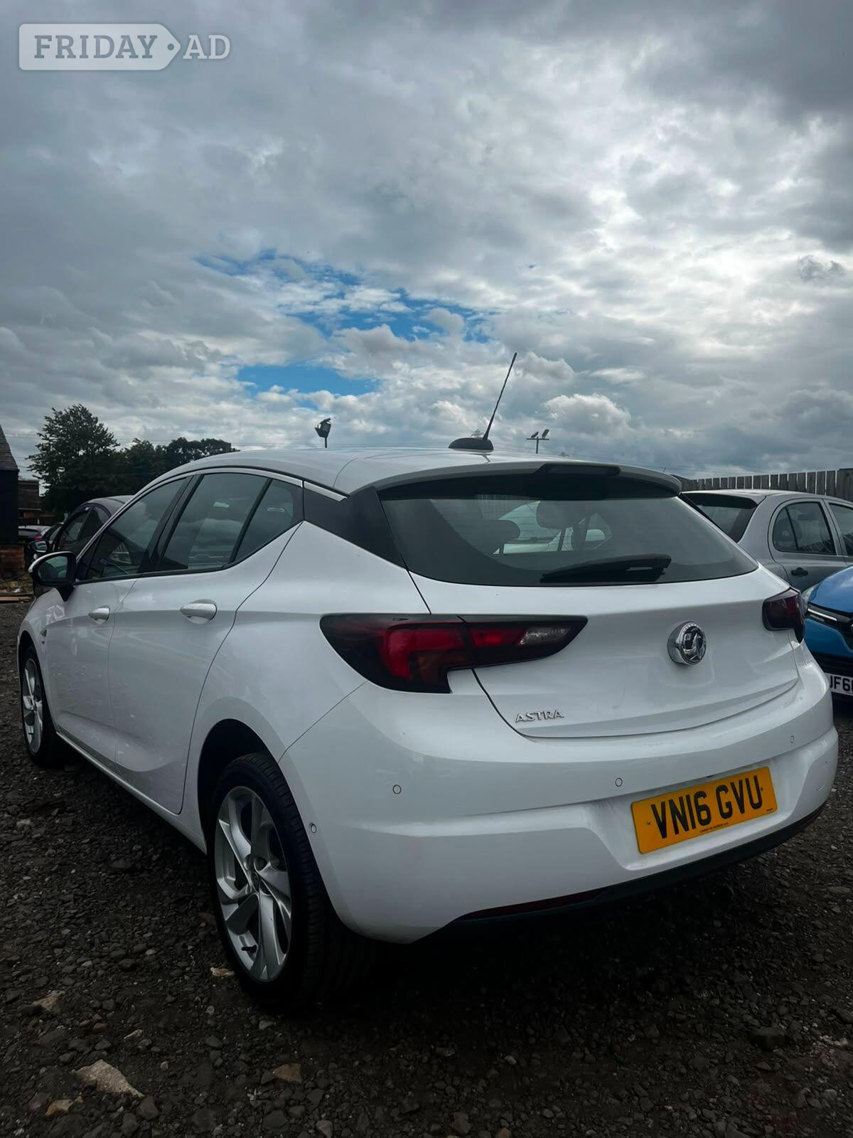 Vauxhall Astra 2016 - Cars in Dalkeith